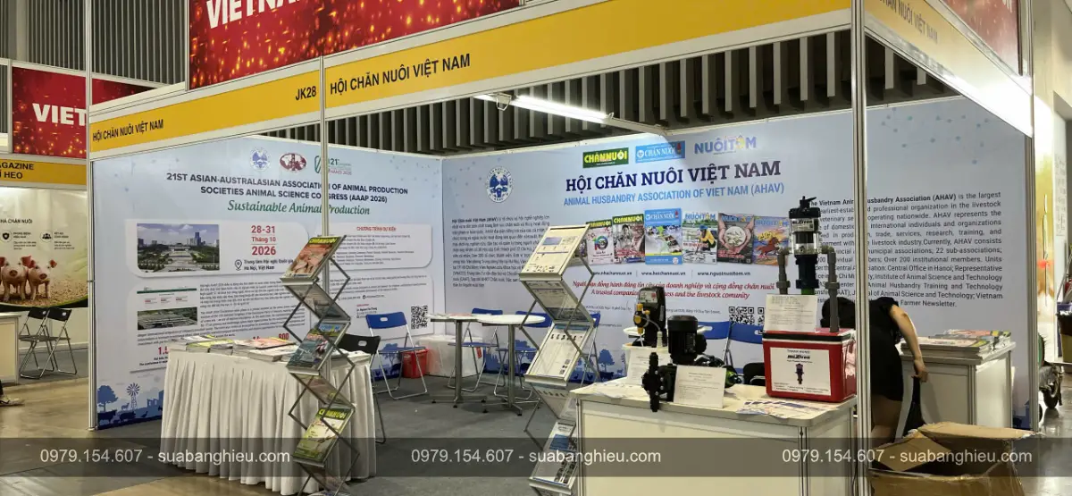 Thi Công Backdrop Và Bảng Hiệu Hội Chăn Nuôi Việt Nam Tại Triển Lãm Quốc Tế Chăn Nuôi VietStock 2026 Thi Công Backdrop Và Bảng Hiệu Hội Chăn Nuôi Việt Nam Tại Triển Lãm Quốc Tế Chăn Nuôi VietStock 2026