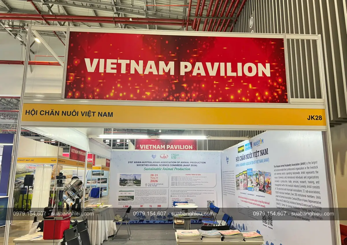 Thi Công Backdrop Và Bảng Hiệu Hội Chăn Nuôi Việt Nam Tại Triển Lãm Quốc Tế Chăn Nuôi VietStock 2026 Thi Công Backdrop Và Bảng Hiệu Hội Chăn Nuôi Việt Nam Tại Triển Lãm Quốc Tế Chăn Nuôi VietStock 2026